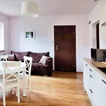 Gospodarstwo Nad Jeziorem * Zalom (Czlopa)