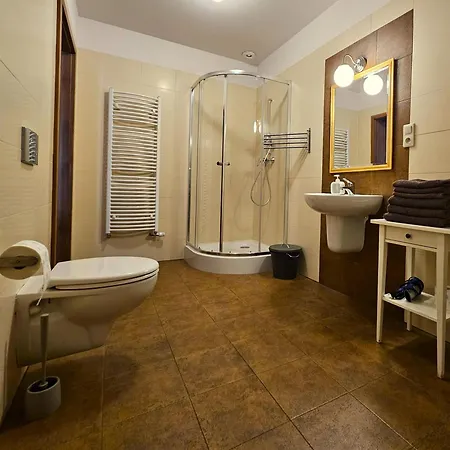 Gospodarstwo Nad Jeziorem Farmház *