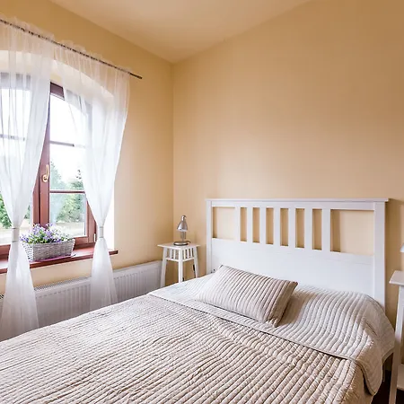 Farmház Gospodarstwo Nad Jeziorem Załom