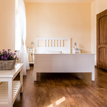 Gospodarstwo Nad Jeziorem Załom