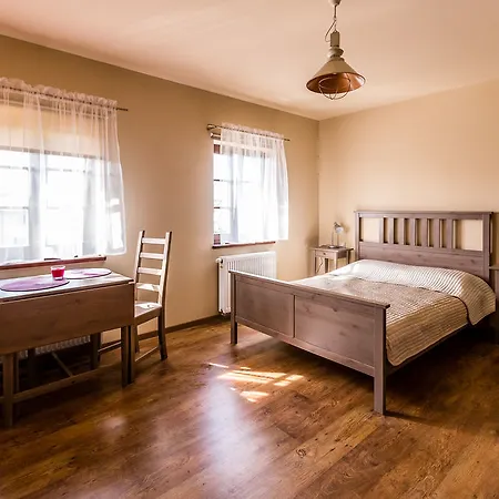 Farm stay Gospodarstwo Nad Jeziorem Zalom (Czlopa)