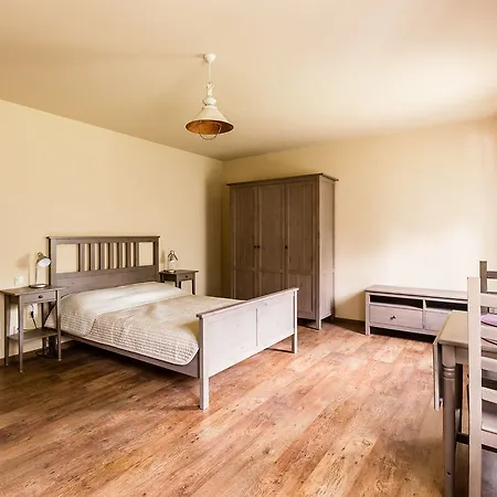 Gospodarstwo Nad Jeziorem Alojamento de Turismo Rural *