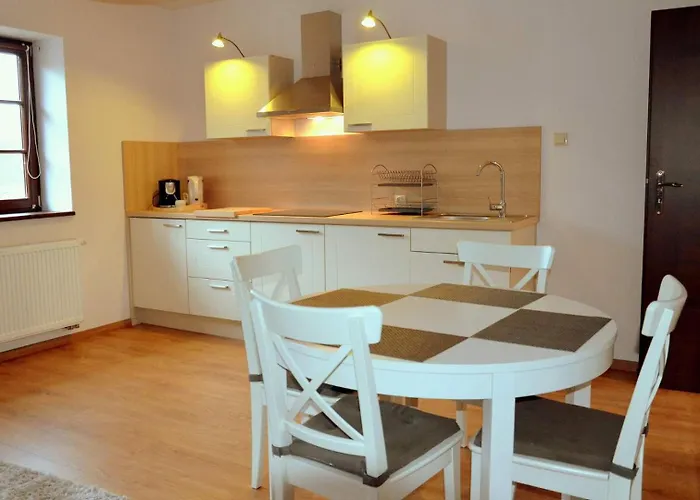 Vakantieboerderij Gospodarstwo Nad Jeziorem Zalom (Czlopa)