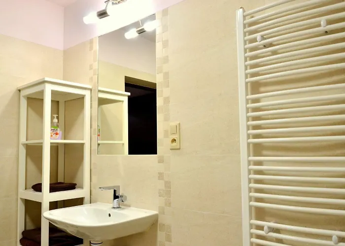 Gospodarstwo Nad Jeziorem Zalom (Czlopa)