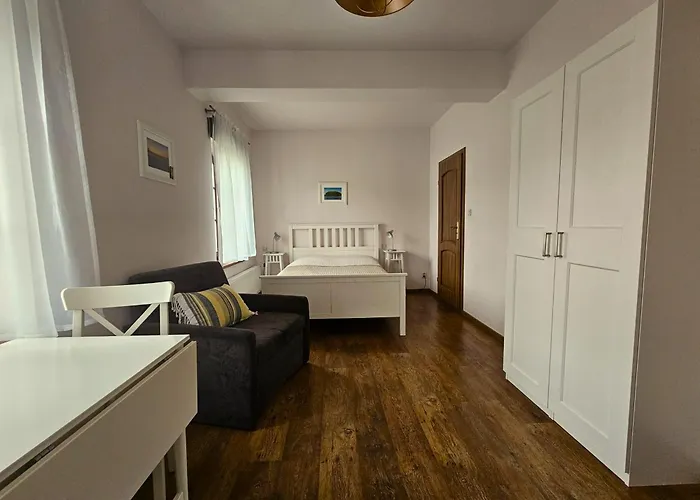 Gospodarstwo Nad Jeziorem Vakantieboerderij Zalom (Czlopa)