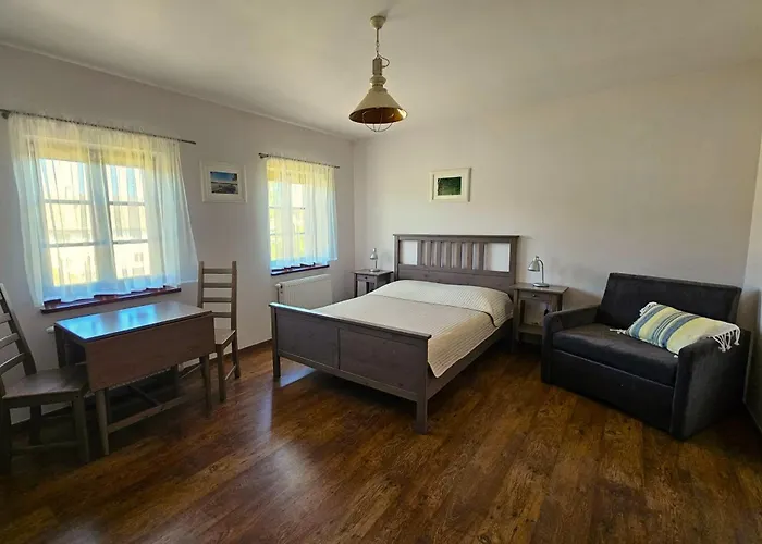 Gospodarstwo Nad Jeziorem * Zalom (Czlopa)