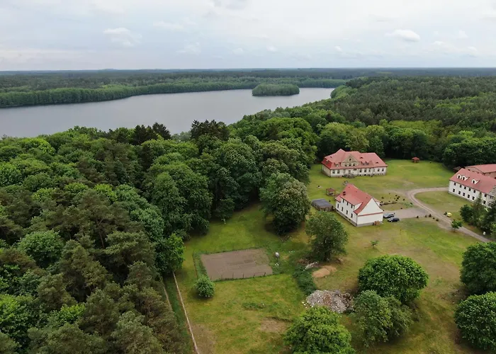 Gospodarstwo Nad Jeziorem Zalom (Czlopa)